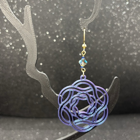 Blue and Purple Color Shift, Dangle Earrings - Picture 3 of 5